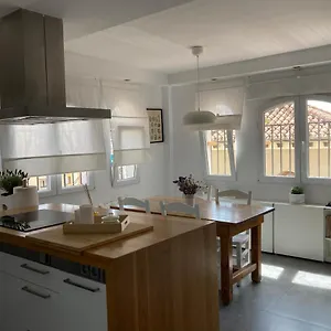 piso-dos-dormitorios-muy-cntrico.1costadelsol.com/