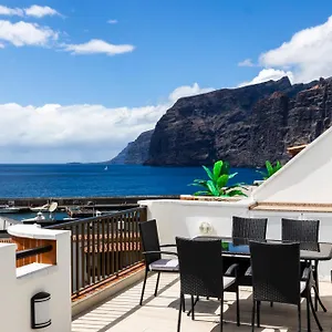 ocean-panorama-view-private-garage-pool-3-ac-bedrooms-2.tenerifehoteles.net/